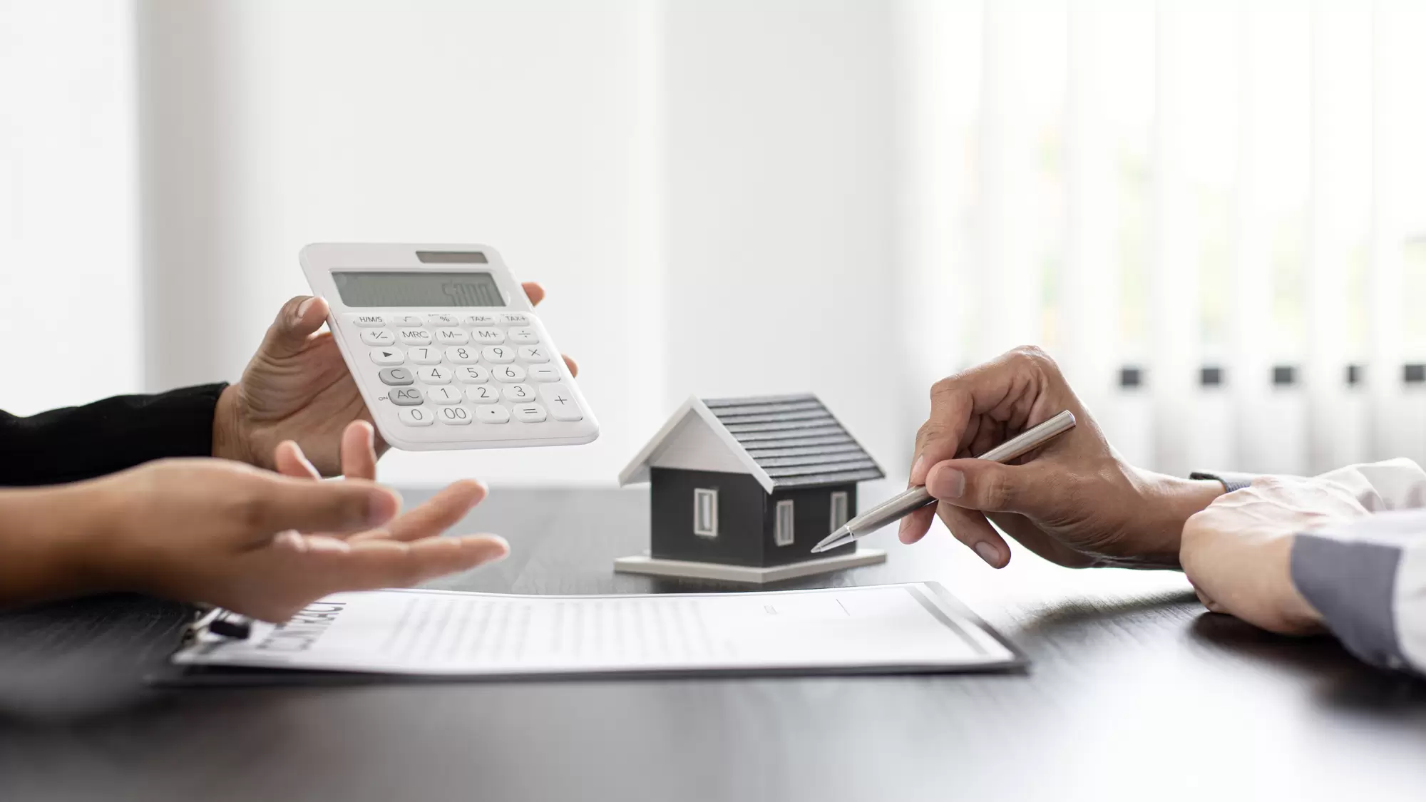Hero Image for Making an Offer on a Property: What Australian Buyers Need to Know