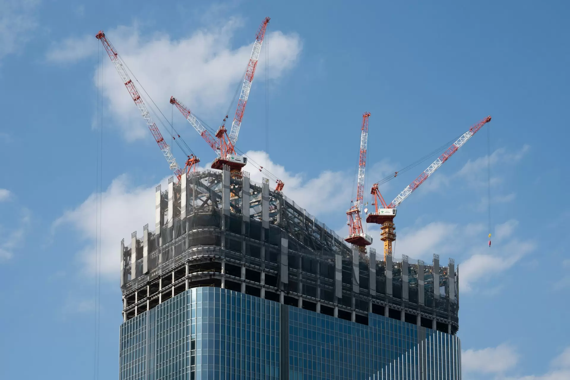 Hero Image for The Pros and Cons of Construction Loan Monitoring